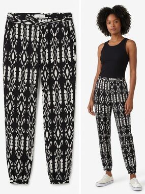 Black & Ivory Patterned Jogger Pants - Women's